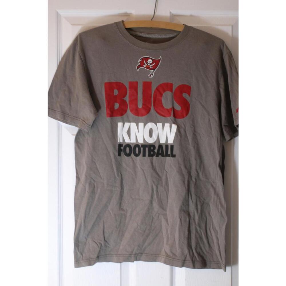 Tampa Bay Buccaneers T-Shirt Gray Size Medium